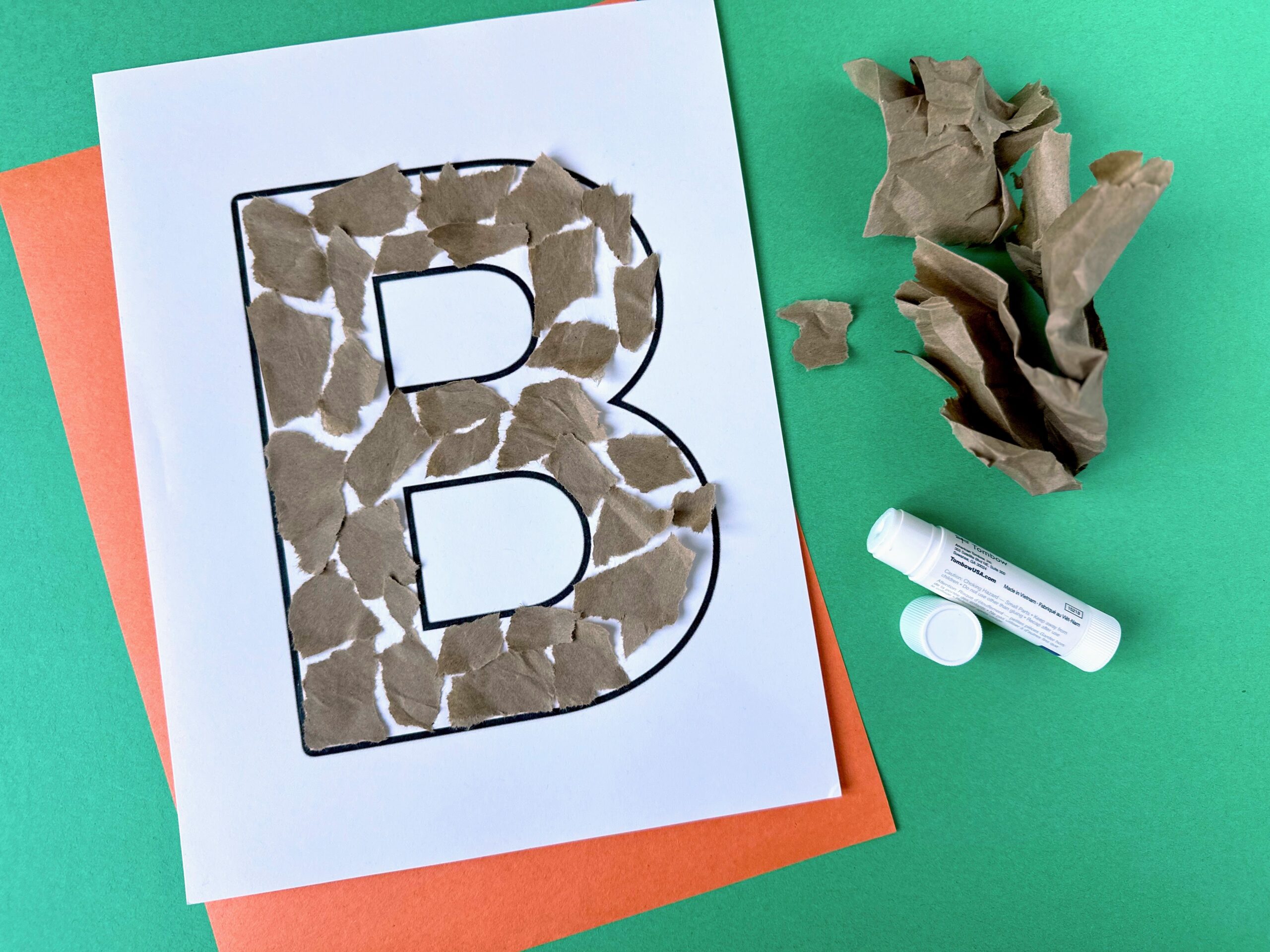 Free fun letter b is for brown bag craft for preschoolers from ABCmouse.com. 