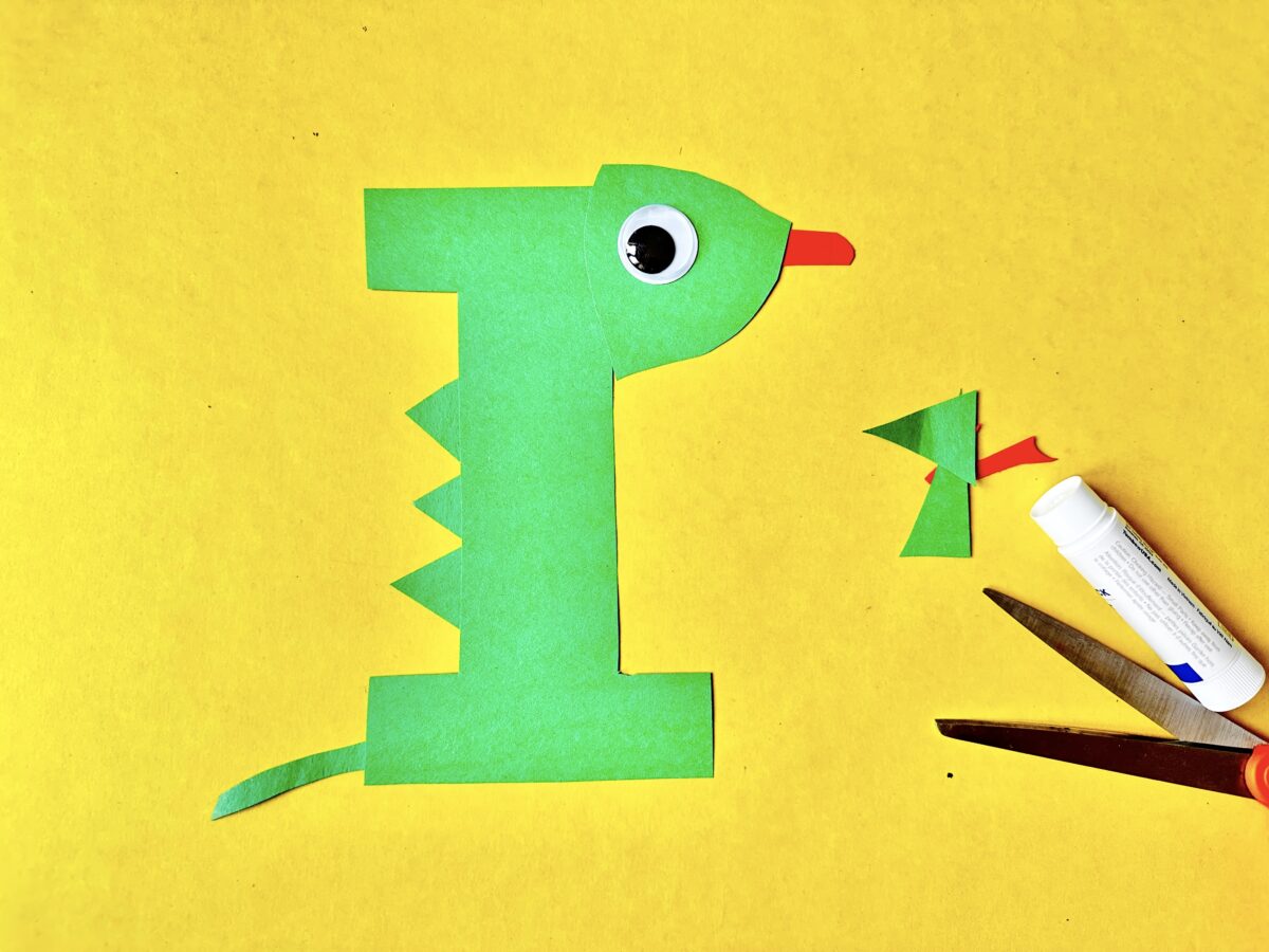 I is for Iguana letter I craft for kids from ABCmouse.com. 