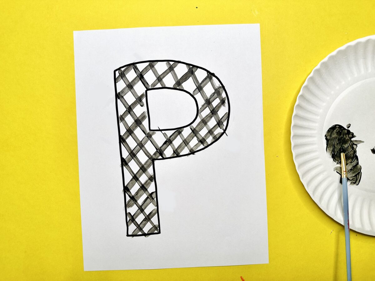 Fun and free letter P is for plaid craft idea for kids from ABCmouse.com. 