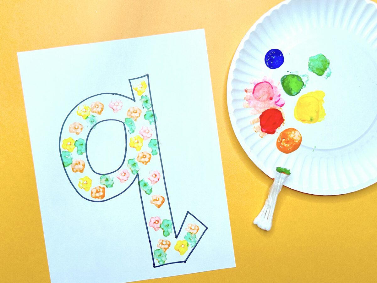 Q is for q painting fun letter q craft activity for preschoolers. 