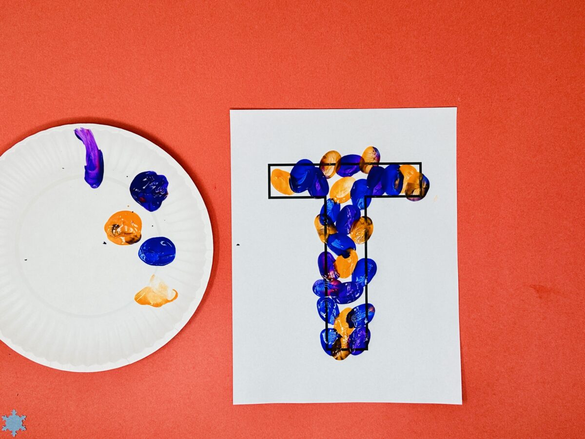 T is for thumbprint craft for preschoolers from ABCmouse.com. 