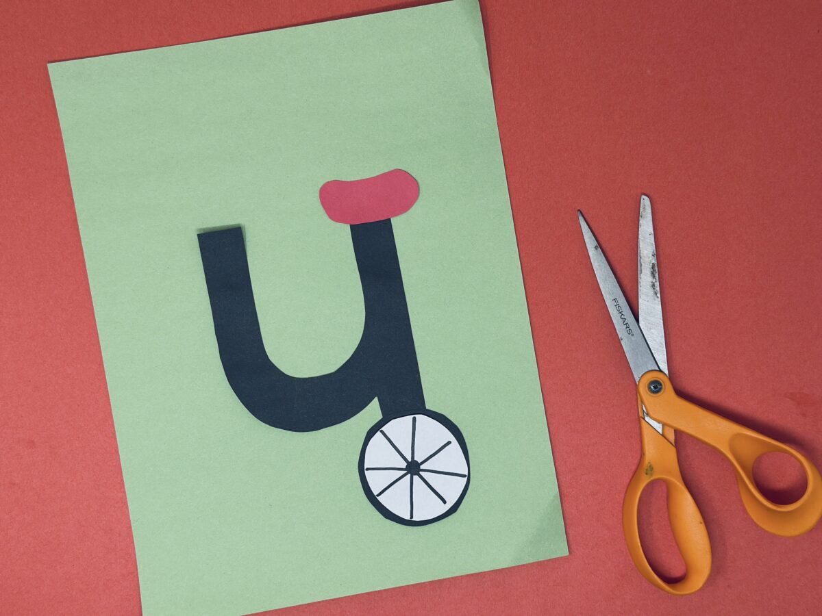 Fun U is for unicycle letter learning craft for preschoolers from ABCmouse.com. 